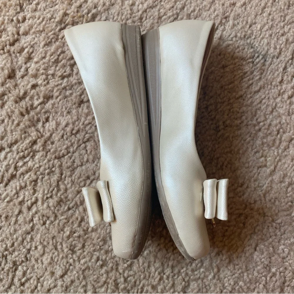 Cream Ballet Flats with Heart Charm